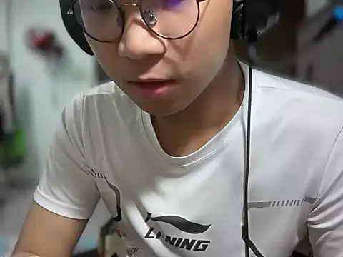 kave2033 online show from February 5, 2026, 3:16 pm