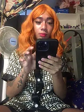 Snapshot of Yourasianbabyemma chatting on February 22, 2026, 12:47 pm Yourasianbabyemma online show from February 22, 2026, 12:47 pm