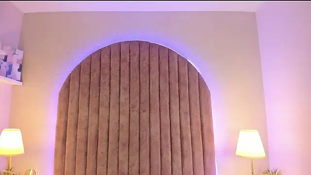 ShaylaDavis online show from October 31, 2025, 7:48 pm