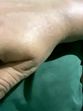 Snapshot of fairyviolet chatting on November 4, 2025, 4:22 am fairyviolet online show from November 4, 2025, 4:22 am