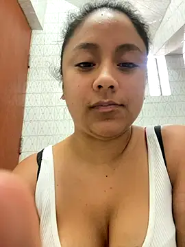 Snapshot of Techi0525 chatting on October 20, 2025, 7:25 pm Techi0525 online show from October 20, 2025, 7:25 pm