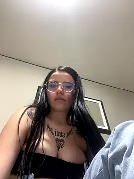 Snapshot of Sofi_torre chatting on October 20, 2025, 3:29 am Sofi torre online show from October 20, 2025, 3:29 am