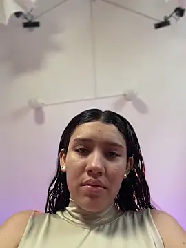 SsexCouplee online show from June 10, 2026, 11:31 am