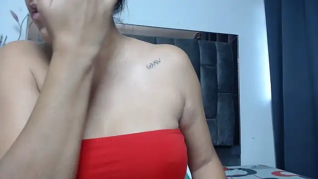 Salmma Milf online show from December 16, 2025, 11:37 am