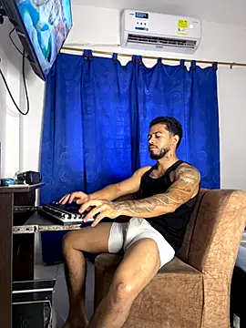 Kylian Alessandro online show from December 20, 2025, 6:26 pm