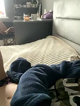 oliviya mur online show from January 8, 2026, 1:35 pm