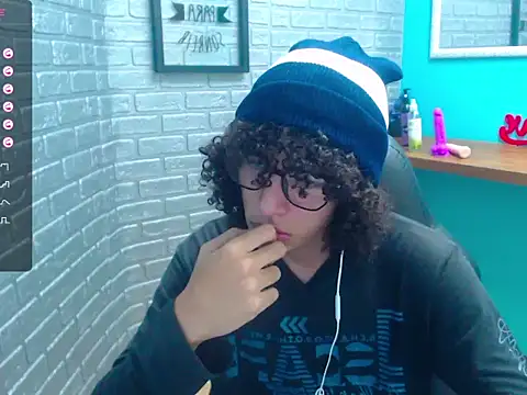 Mike Miiller  online show from November 7, 2025, 4:51 pm