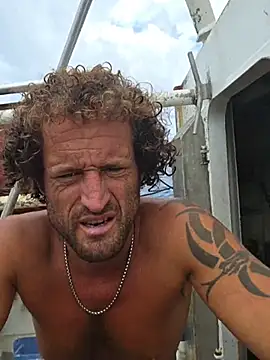 Snapshot of shainnfk chatting on February 24, 2026, 12:41 am shainnfk online show from February 24, 2026, 12:41 am