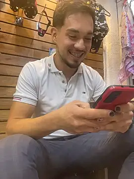 Leonardmoppet online show from January 18, 2026, 11:30 pm