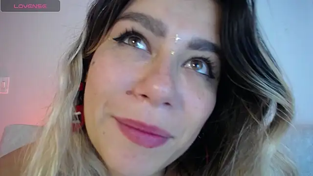 Sweet Bella Valery online show from May 5, 2026, 10:18 pm