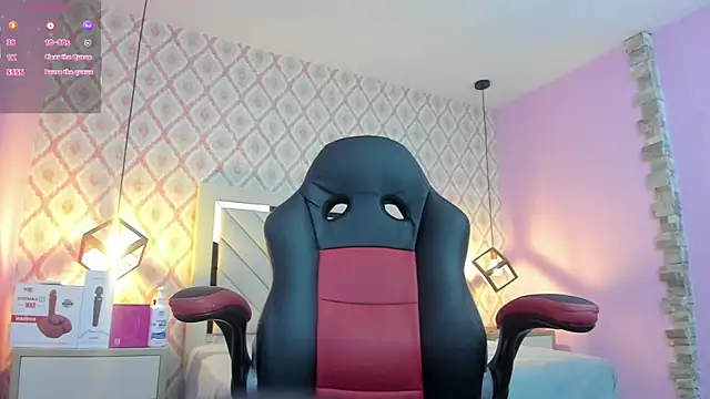 Snapshot of SARAH_KEYS4 chatting on February 14, 2026, 3:14 am SARAH KEYS4 online show from February 14, 2026, 3:14 am