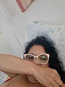 Caritovivi online show from February 10, 2026, 1:21 am