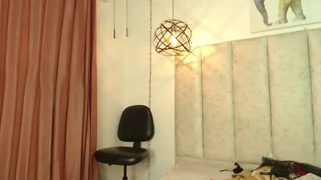 antonella rosecs online show from February 7, 2026, 4:38 am