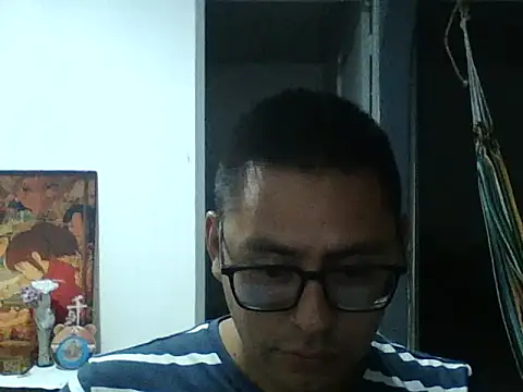 Snapshot of DariusNoir chatting on October 17, 2025, 1:42 am DariusNoir online show from October 17, 2025, 1:42 am