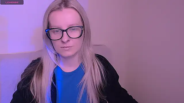 AllaLeomz online show from November 20, 2025, 9:20 am