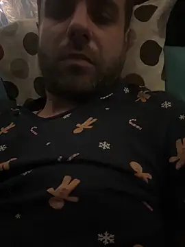 Snapshot of AndyLynn chatting on October 16, 2025, 5:58 pm AndyLynn online show from October 16, 2025, 5:58 pm