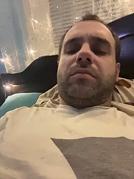 AndyLynn online show from October 25, 2025, 6:46 pm