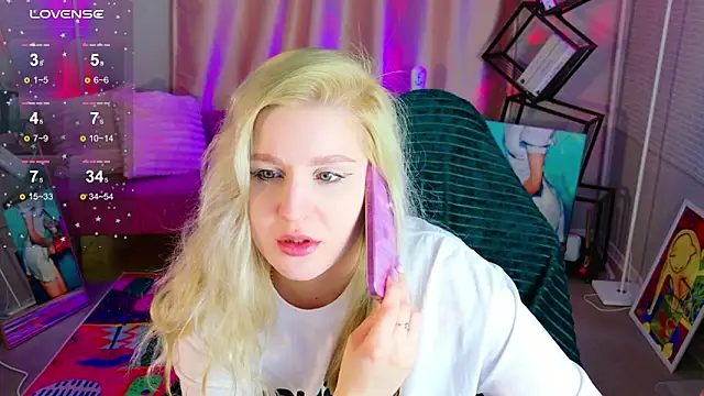 cold blondie online show from May 15, 2026, 5:58 am