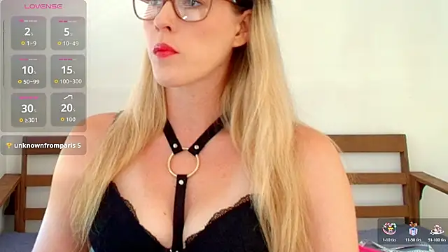 DemigoddessLexie online show from February 4, 2026, 11:09 pm