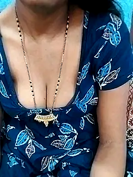 Soniya-hot21 online show from October 29, 2025, 6:15 am