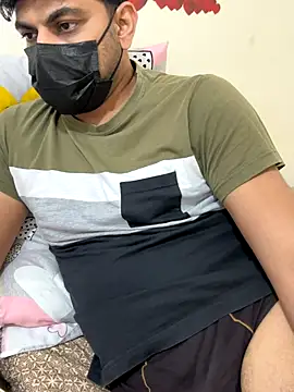 Handsome8677 online show from January 7, 2026, 10:18 am