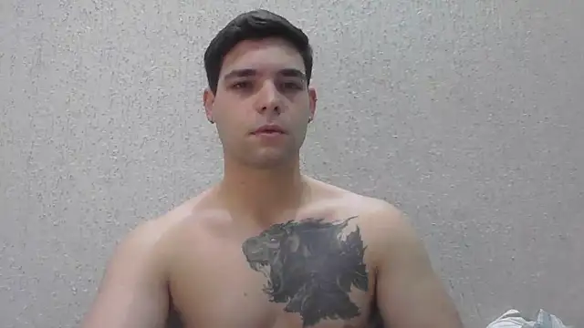Snapshot of Zure-xxx chatting on June 14, 2026, 4:20 pm Zure-xxx online show from June 14, 2026, 4:20 pm