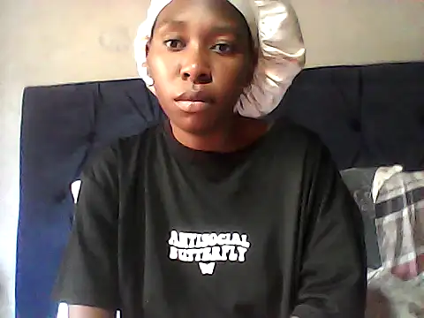 sexysmalldaily04 online show from October 21, 2025, 9:43 am