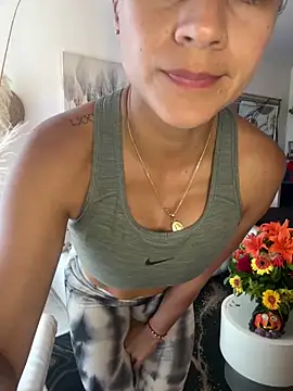 Snapshot of valentina_herrrera chatting on October 29, 2025, 3:25 pm valentina herrrera online show from October 29, 2025, 3:25 pm