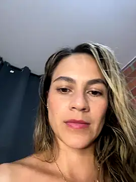 Snapshot of valentina_herrrera chatting on November 12, 2025, 3:40 am valentina herrrera online show from November 12, 2025, 3:40 am