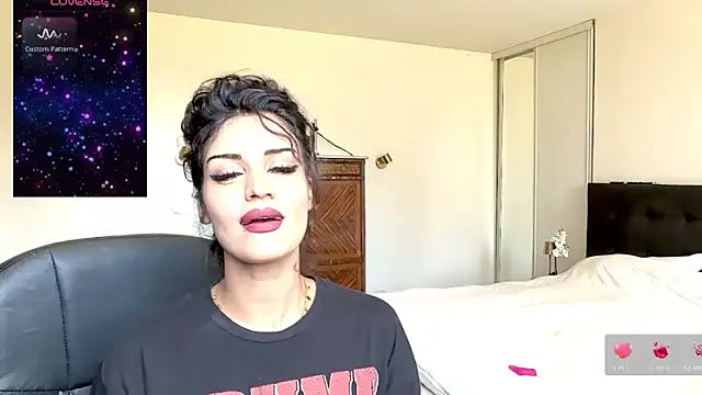 Lailawick online show from June 21, 2026, 1:24 pm