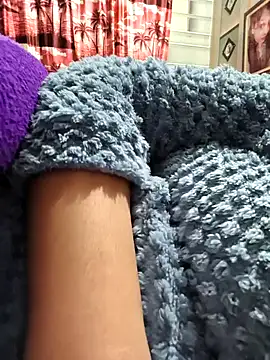 Anshika1431 online show from December 19, 2025, 7:54 pm