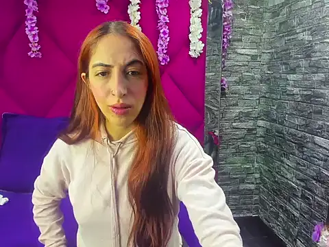Snapshot of MariamGray1 chatting on October 16, 2025, 5:25 pm MariamGray1 online show from October 16, 2025, 5:25 pm