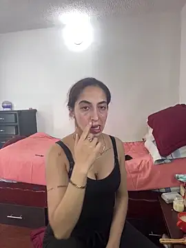 MariamGray1 online show from May 5, 2026, 6:21 am