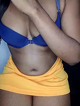 Kavee Girl0 online show from August 3, 2026, 3:27 pm