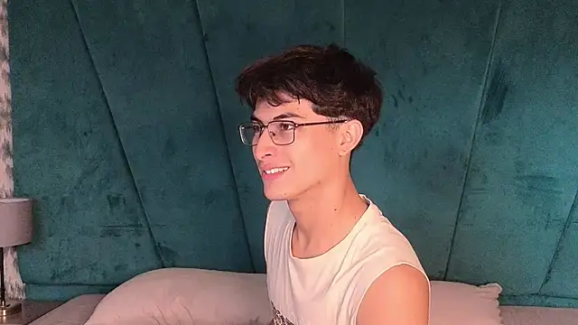 Aaron Eze online show from February 27, 2026, 8:31 pm