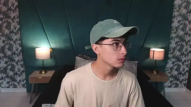 Aaron Eze online show from June 12, 2026, 12:26 pm