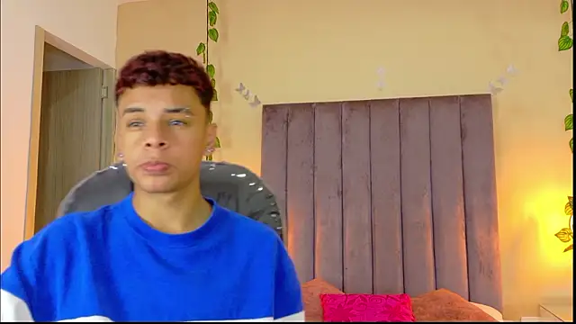 Xavier Fox    online show from March 27, 2026, 7:35 pm