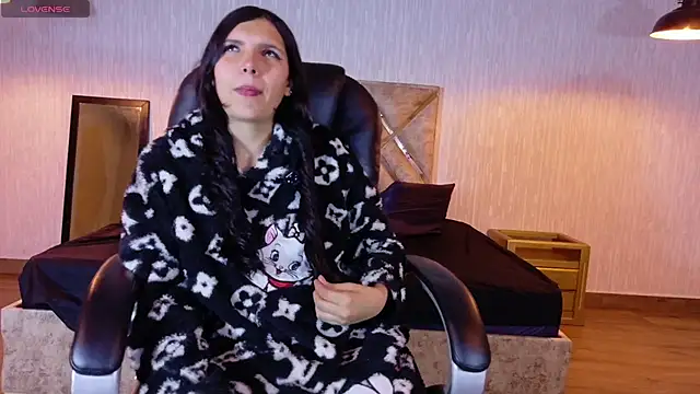 moon2 1  online show from December 18, 2025, 2:39 am