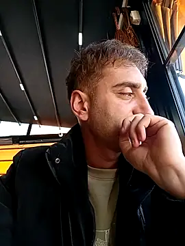 Snapshot of ahmetblk95 chatting on November 29, 2025, 9:56 am ahmetblk95 online show from November 29, 2025, 9:56 am