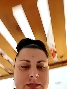 Snapshot of Geeni chatting on October 16, 2025, 6:09 pm Geeni online show from October 16, 2025, 6:09 pm