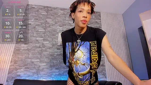 Snapshot of Catty_Noir_ chatting on October 17, 2025, 8:22 pm Catty Noir online show from October 17, 2025, 8:22 pm