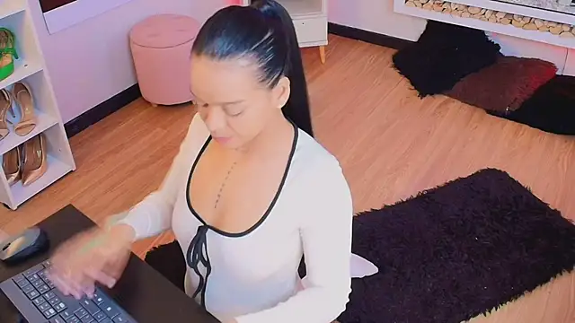 Snapshot of Miss_koko_ chatting on July 6, 2026, 3:36 am Miss koko online show from July 6, 2026, 3:36 am