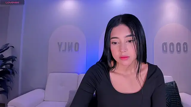 ScarlettBlaze  online show from June 15, 2026, 12:07 pm