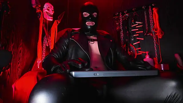 Master Connor BDSM online show from January 6, 2026, 2:26 am