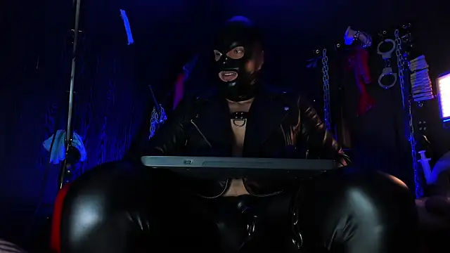 Master Connor BDSM online show from April 28, 2026, 2:27 am