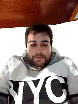 GluingPerson online show from November 23, 2025, 3:06 am