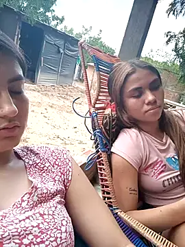 Snapshot of 2Hot_Queens chatting on October 19, 2025, 10:10 pm 2Hot Queens online show from October 19, 2025, 10:10 pm