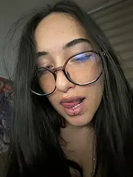 Kiss Sophi online show from July 20, 2026, 11:40 pm
