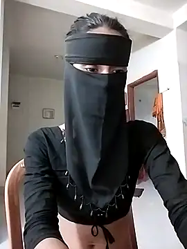 Snapshot of Ratri-Biswas chatting on November 19, 2025, 5:07 am Ratri-Biswas online show from November 19, 2025, 5:07 am