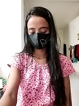 Snapshot of Ratri-Biswas chatting on November 24, 2025, 5:51 am Ratri-Biswas online show from November 24, 2025, 5:51 am